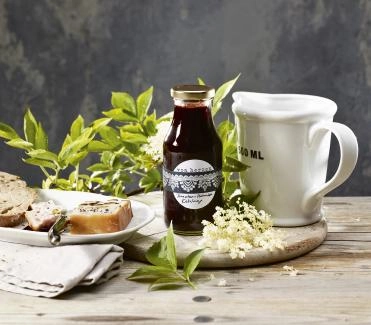 2015-09-wuerziger-tomaten-holunder-ketchup